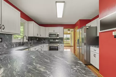 Kitchen - 9735 S 400 W, Pendleton, IN 46064 photo 1 of 4