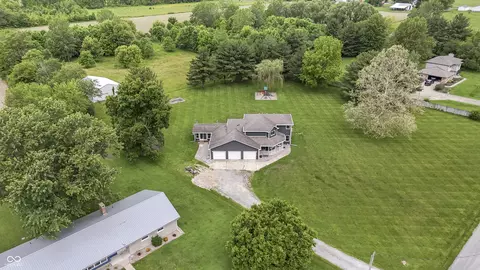 View/Area - 9735 S 400 W, Pendleton, IN 46064 photo 3 of 6