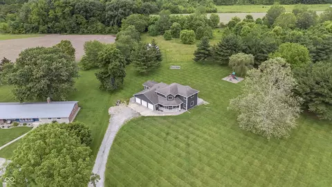 View/Area - 9735 S 400 W, Pendleton, IN 46064 photo 4 of 6