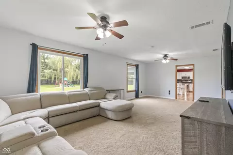 Living - 9735 S 400 W, Pendleton, IN 46064 photo 8 of 8