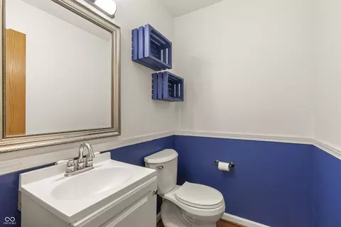 Bath - 9735 S 400 W, Pendleton, IN 46064 photo 1 of 5
