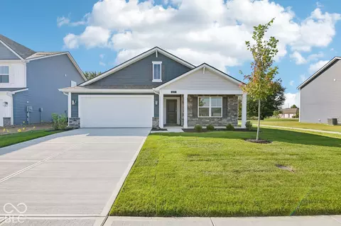 1271 Phillips Dr, Greenfield, IN 46140