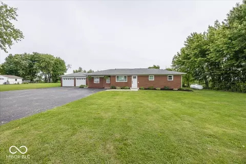 44 W Us Highway 136, Lizton, IN 46149