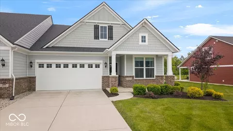 9089 Stone Trace Blvd, Avon, IN 46123