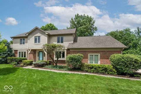 4826 Essex Ct, Carmel, IN 46033