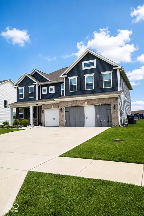 271 Walker Dr, Whiteland, IN 46184