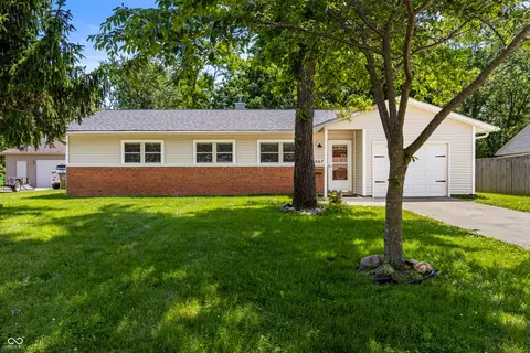 3067 Hawcreek Blvd, Columbus, IN 47203