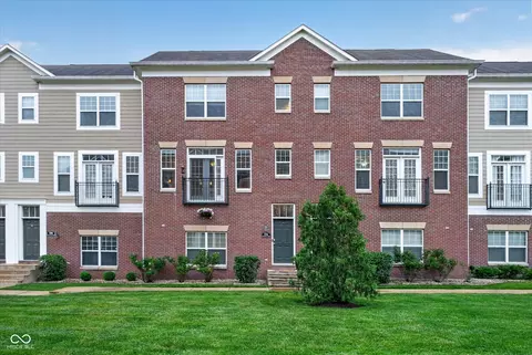 336 Neuman Way #9E, Carmel, IN 46032