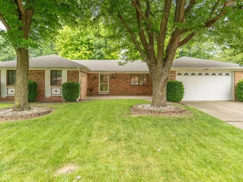 8426 Mandan Ct, Indianapolis, IN 46217