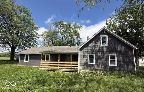 7800 S Mooresville Rd, West Newton, IN 46183