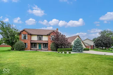 3007 Greensview Dr, Greenwood, IN 46143