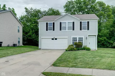 755 Sedgewick Ln, Greenfield, IN 46140