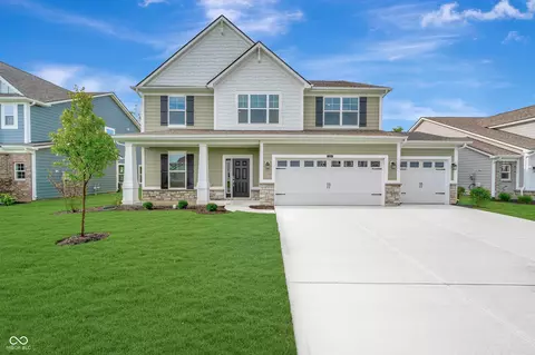 4226 Hayden Valley Dr, Bargersville, IN 46106