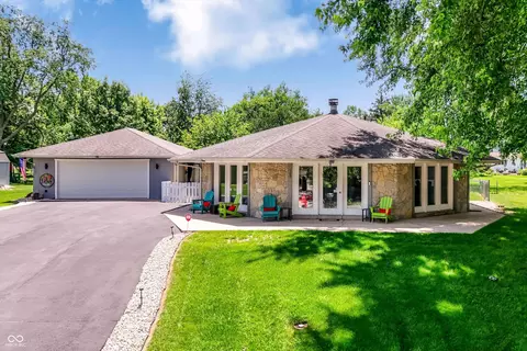 169 Bayview Dr, Cicero, IN 46034