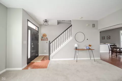 Entry Way - 1450 Huntzinger Blvd, Pendleton, IN 46064 photo 1 of 5