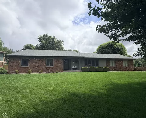 325 Rolling Trails Rd, Greenwood, IN 46142