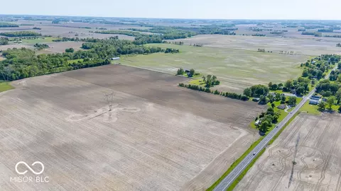 650 N 400 E, Windfall, IN 46076 photo 1