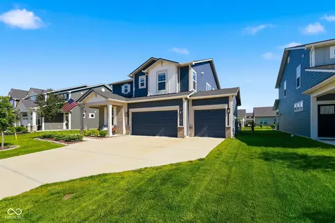5350 Oak Knoll Dr, Whitestown, IN 46075