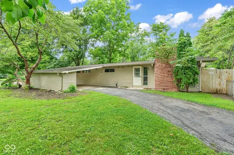 9105 Washington Blvd, Indianapolis, IN 46240