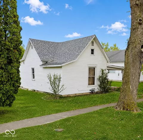 936 W Main St, Portland, IN 47371