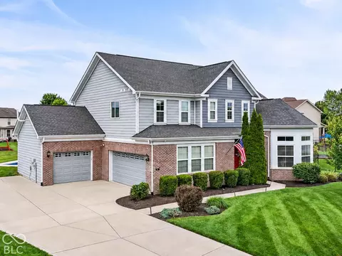 1091 Margate Dr, Greenwood, IN 46143