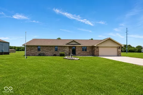 8989 W 1400 N, Elwood, IN 46036