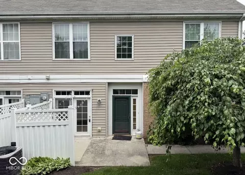 2353 Colfax Ln, Indianapolis, IN 46260