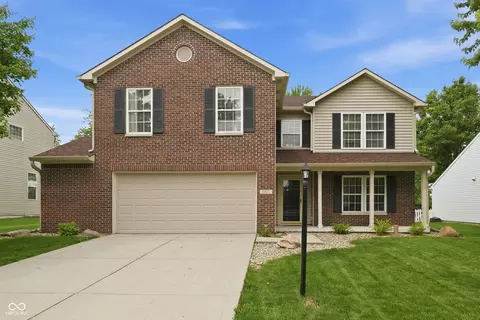 9220 N Coral Reef Rd, Mccordsville, IN 46055