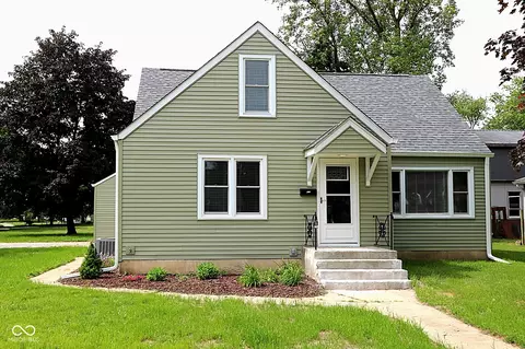935 Jackson Blvd, Rochester, IN 46975