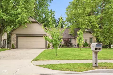 703 Bennett Rd, Carmel, IN 46032
