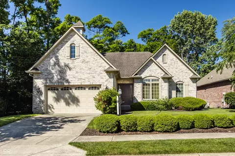 985 Oscar Ln, Carmel, IN 46032