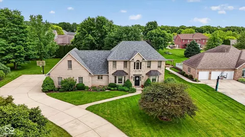 6132 S Fox Ct, Pendleton, IN 46064
