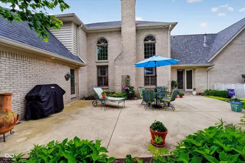 Exterior - 6132 S Fox Ct, Pendleton, IN 46064 photo 2 of 3