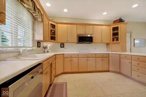Kitchen - 6132 S Fox Ct, Pendleton, IN 46064 photo 4 of 4