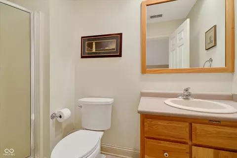 Bath - 6132 S Fox Ct, Pendleton, IN 46064 photo 5 of 5