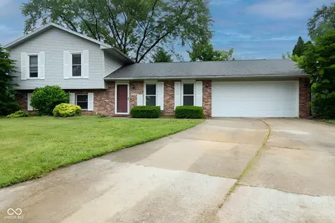 7433 Pullman Ct, Indianapolis, IN 46256