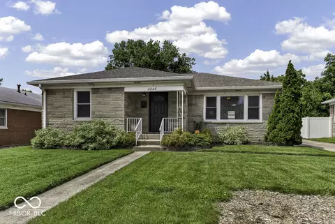 2226 Main St, Beech Grove, IN 46107
