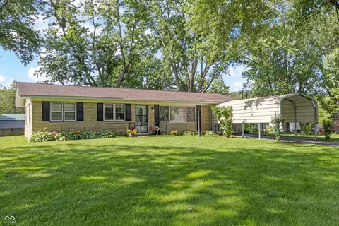 4811 State Road 46 E, Nashville, IN 47448