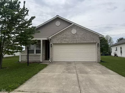 8133 Wildwood Farms Dr, Indianapolis, IN 46239