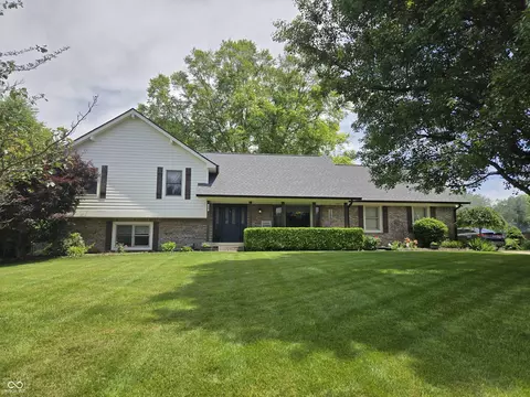 225 Southwind Way, Greenwood, IN 46142