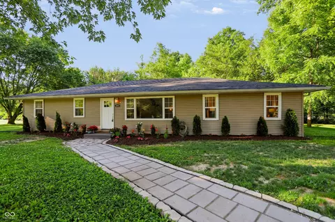 285 Robb Hill Rd, Martinsville, IN 46151