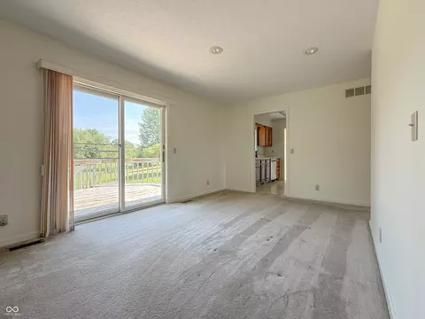 Living - 4820 E 800 N, Columbus, IN 47203 photo 5 of 8