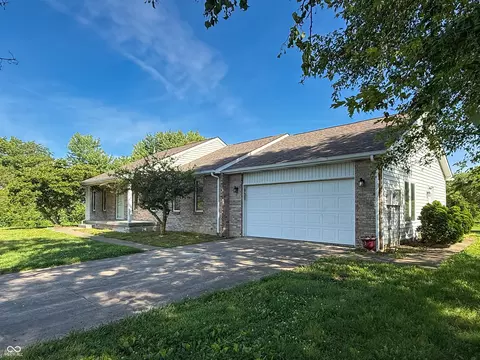 Exterior - 4820 E 800 N, Columbus, IN 47203 photo 2 of 8
