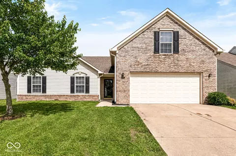2747 Foxbriar Pl, Indianapolis, IN 46203