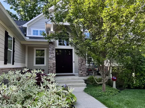 2913 Cordial Ct, Westfield, IN 46074