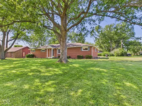 262 E 600 N, Alexandria, IN 46001