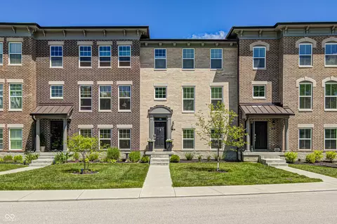 896 Yorkshire Ln, Zionsville, IN 46077