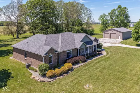 6425 N 900 W, Elwood, IN 46036
