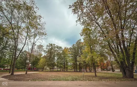 6670 Crown Dr, Brownsburg, IN 46112