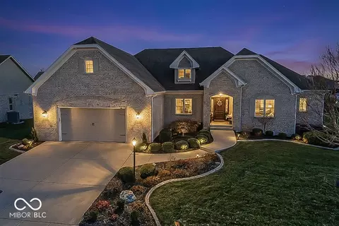 1135 Wyndham Way, Greenwood, IN 46142